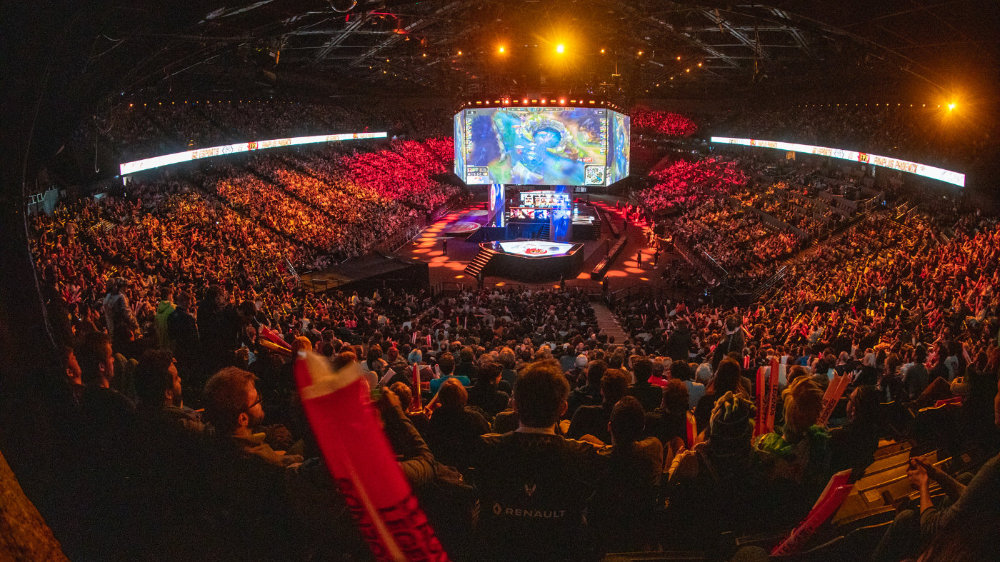 决定经济曲 决定经济曲